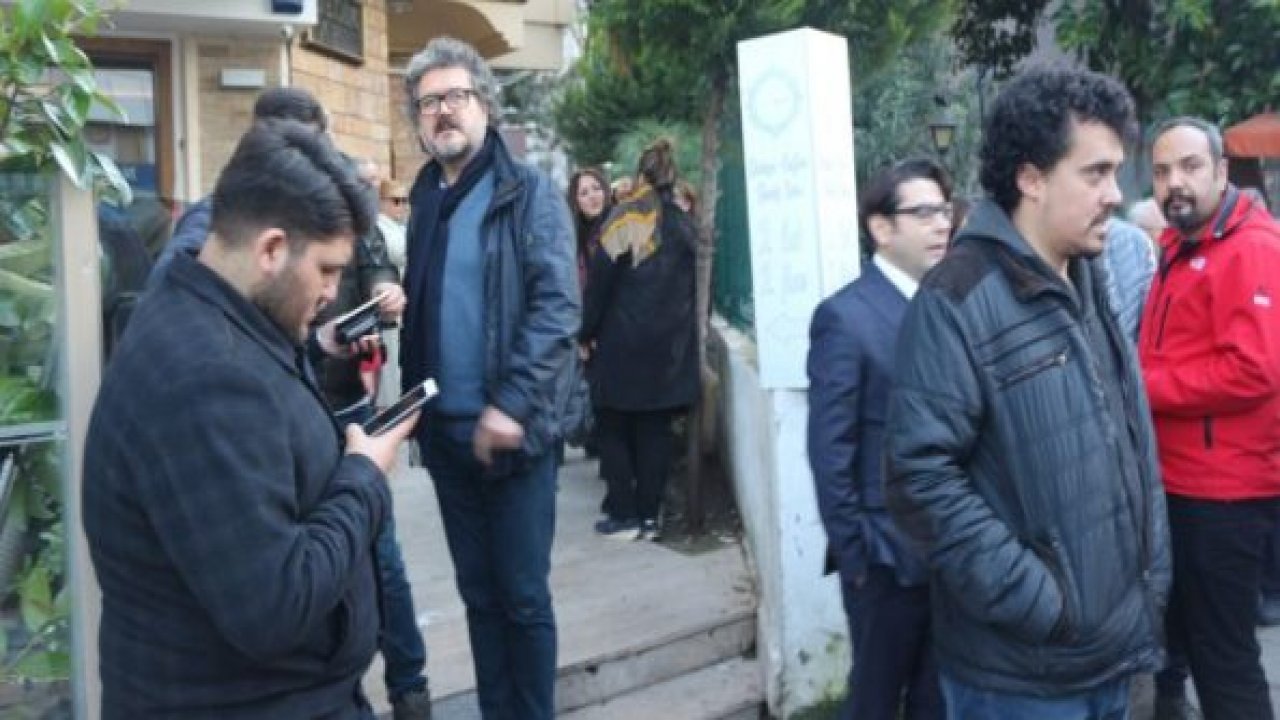 CHP binasına kilit vuruldu