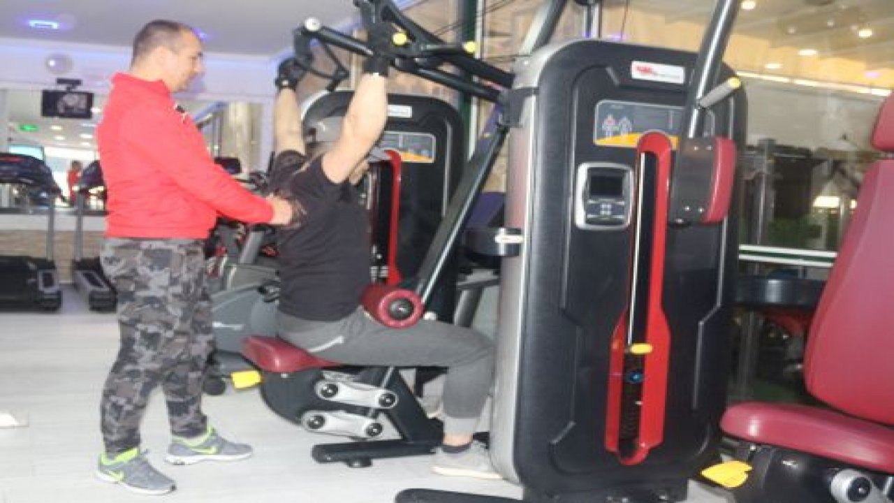 Gençleri kötü alışkanlıklardan uzaklaştırıp sporla tanıştırıyorlar