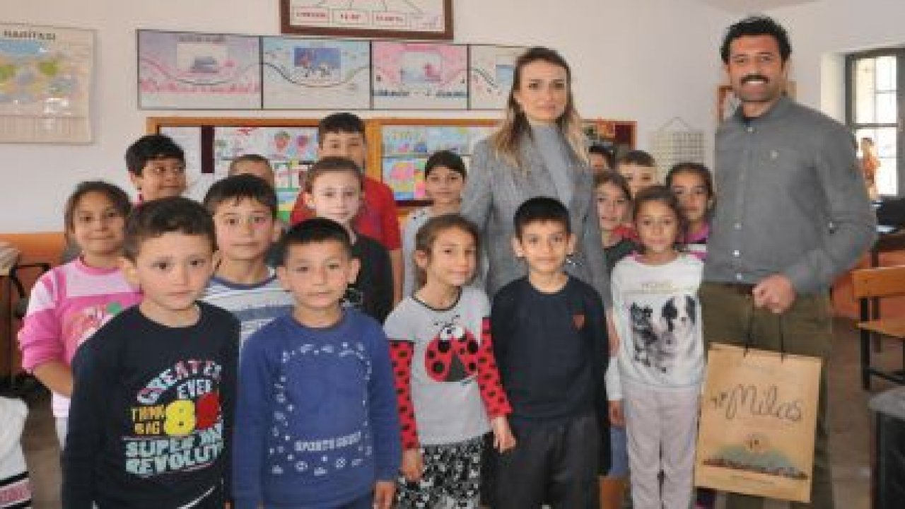 Kırsal Mahalle Okullarına Kitap Bağışı