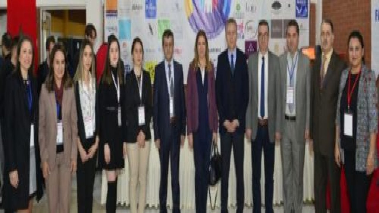 Turizm Öğrencileri Sektör Temsilcileri İle Buluştu