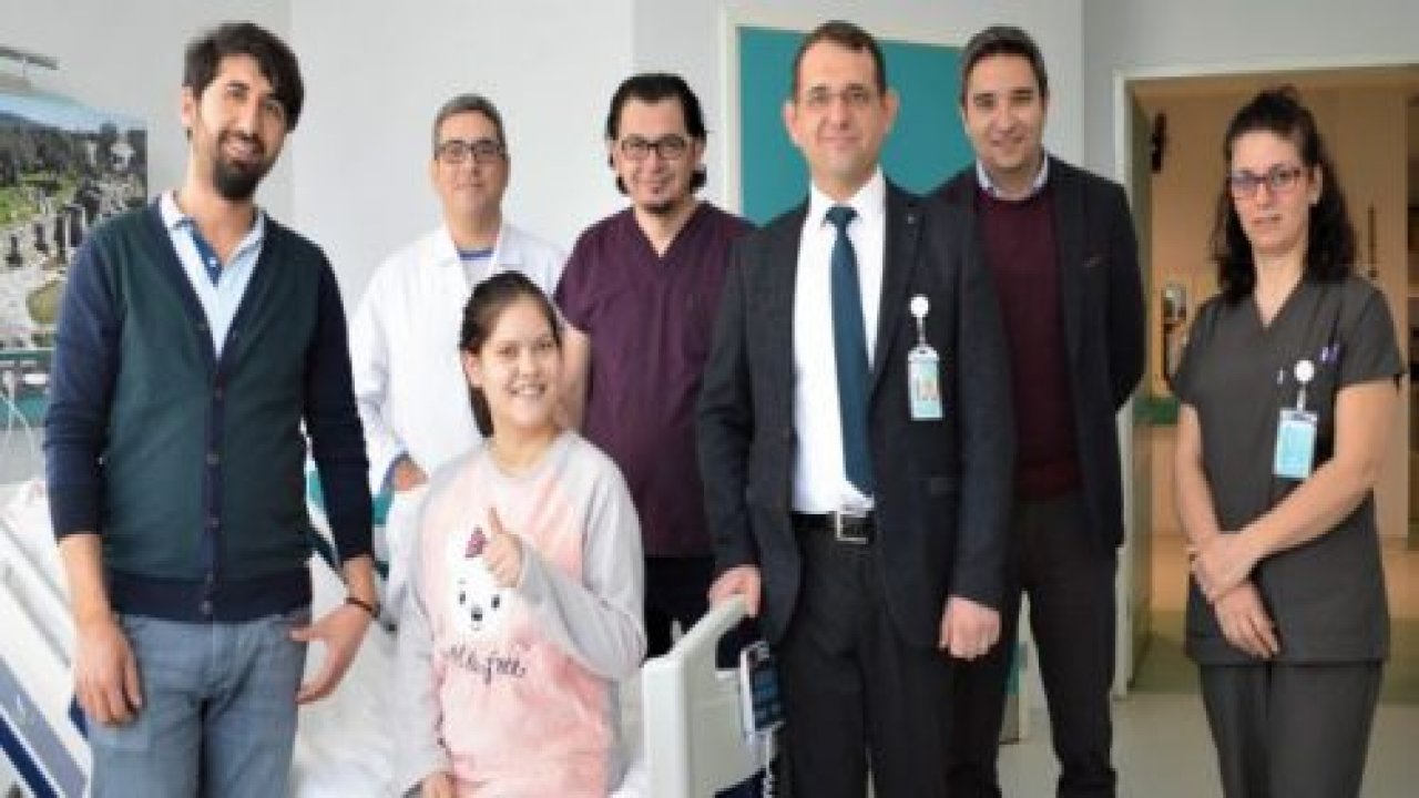 Yüreklere Dokunmaya Devam Ediyorlar