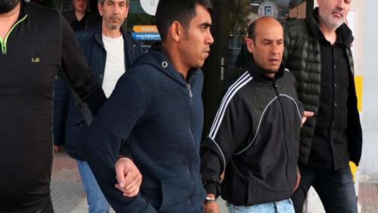  Hırsızlar Bekçilerin Dikkati Sayesinde Yakalandı 