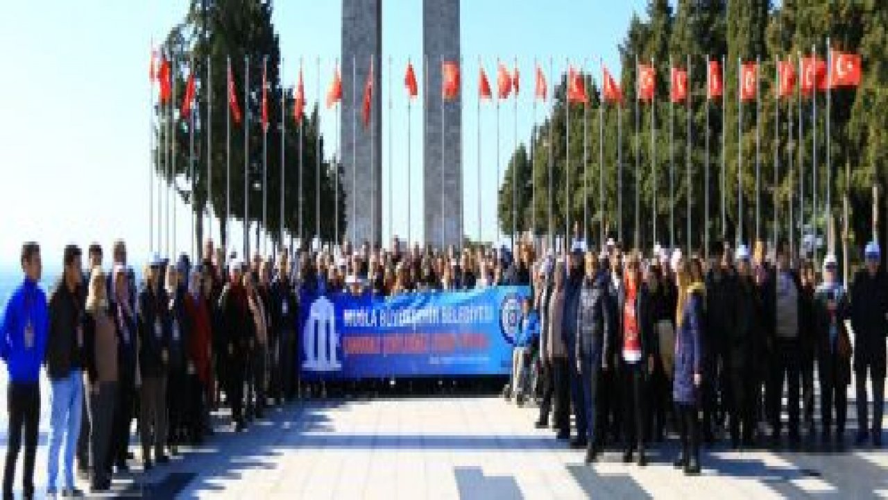  Muğla’dan 300 Kadın Çanakkale'ye Gitti