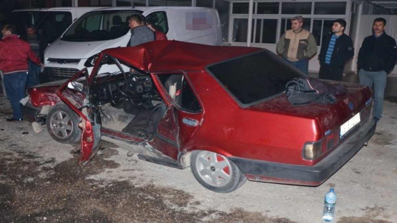 Milas’ta spin atan bir araç kaza yaptı; 1'i ağır 4 yaralı