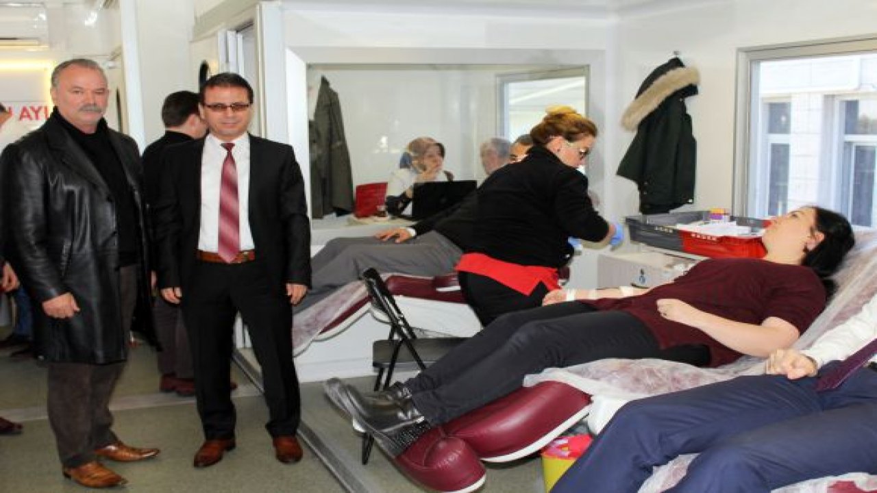 Adliye çalışanlarından kan bağışı