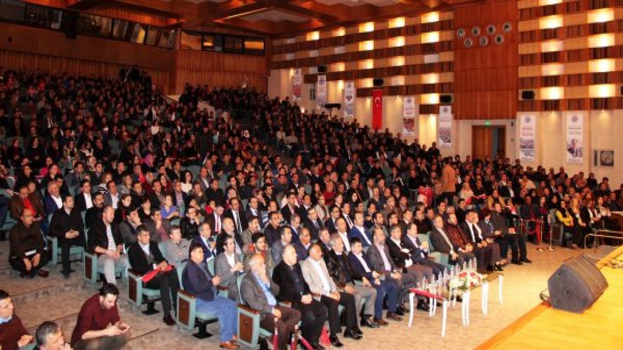 Memur-Sen Genel Başkanı Yalçın: “15 Temmuz’un nöbetçisi, 16 Nisan’ın ‘evet’çisiyiz”