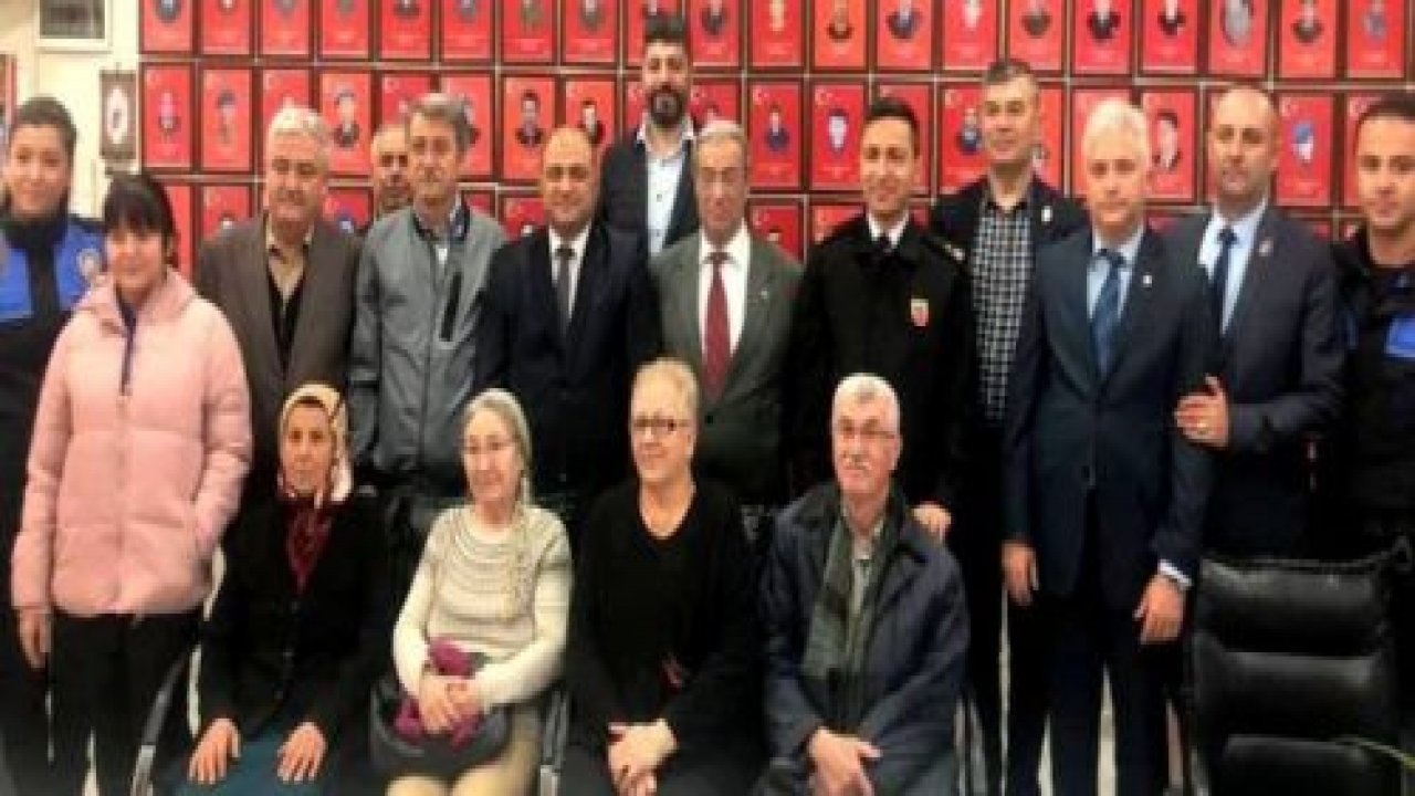 Şehit Aileleri Derneğine kutlama ziyareti