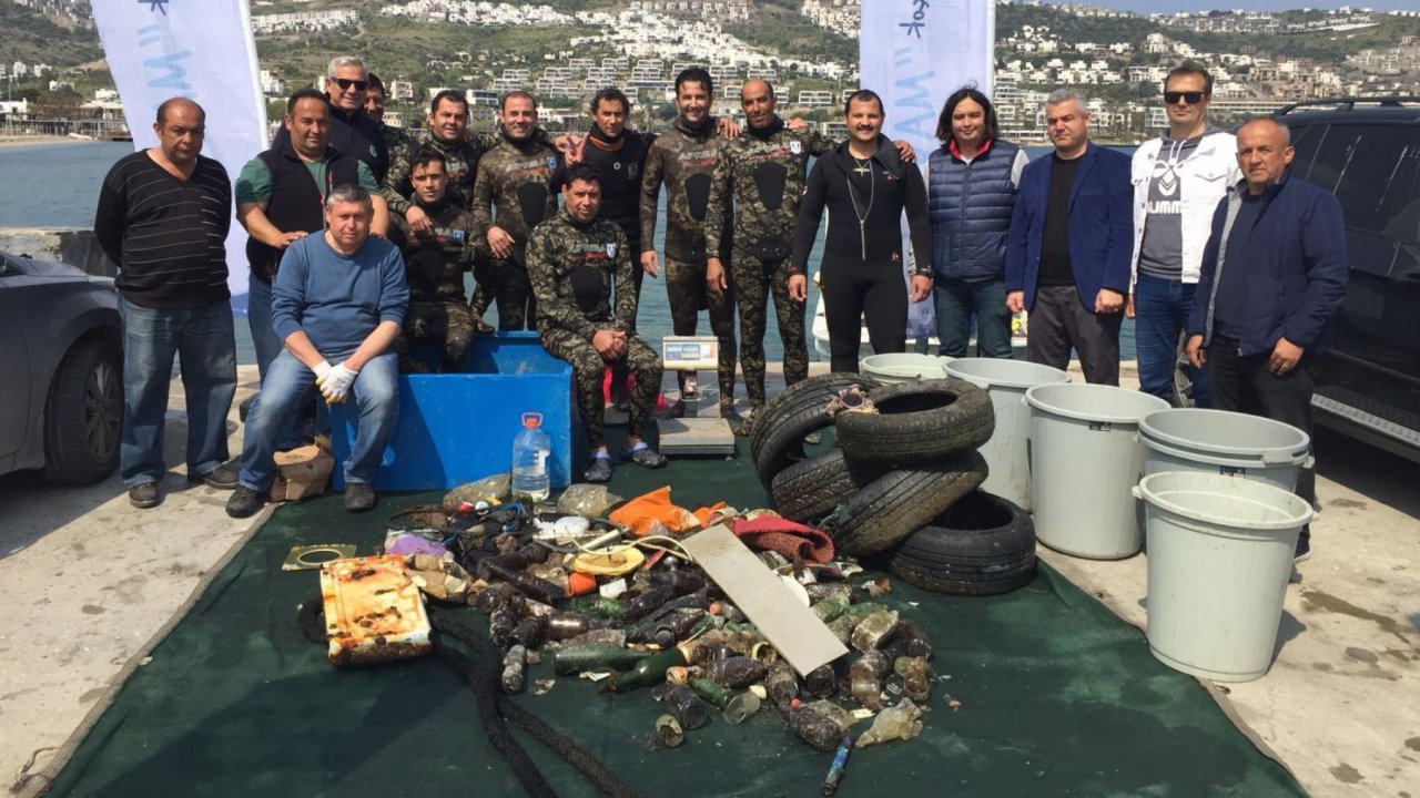 Denizin dibini pırıl pırıl ettiler