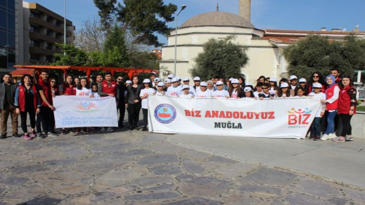 Hakkari Öğrencileri Muğla’yı Gezdi