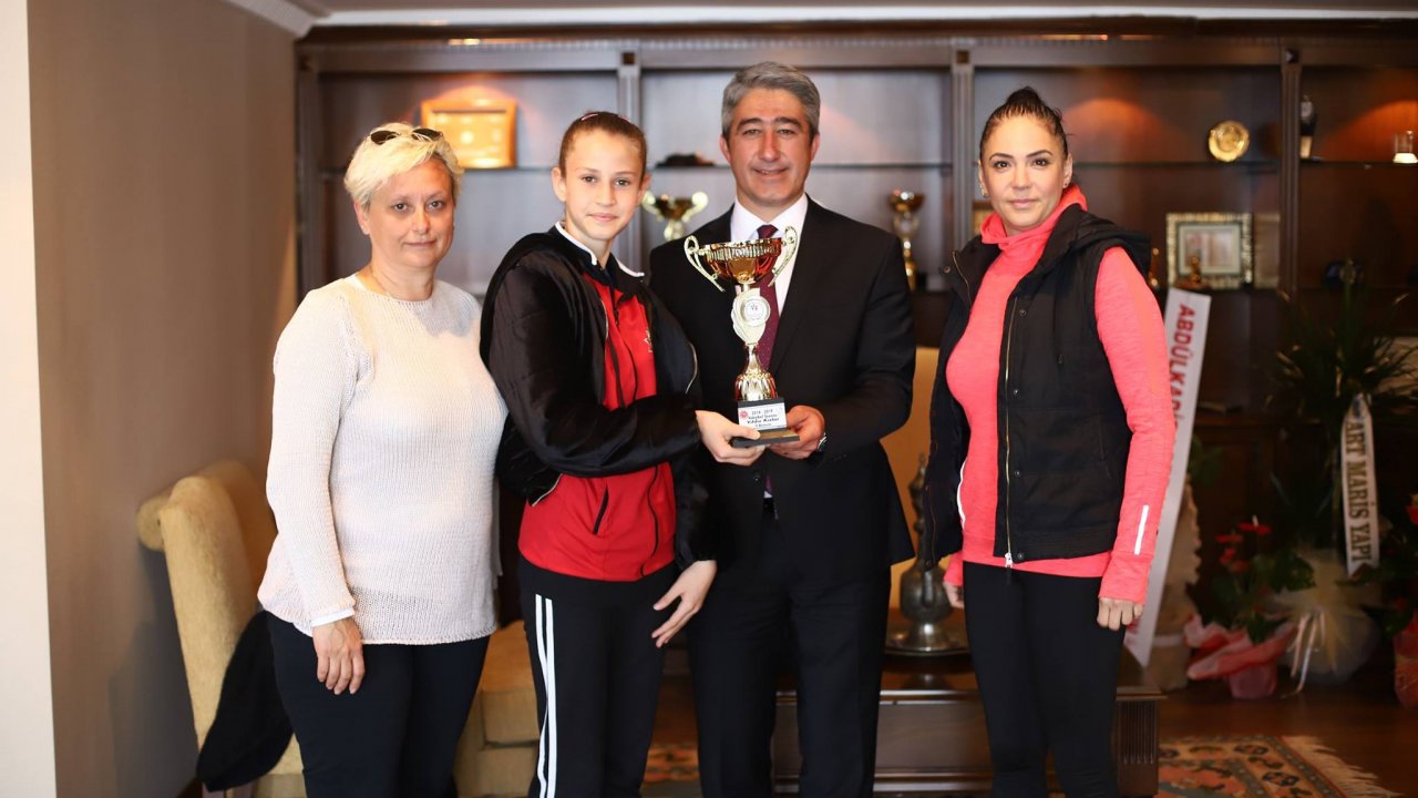 Şampiyon’dan Mehmet Oktay’a Ziyaret