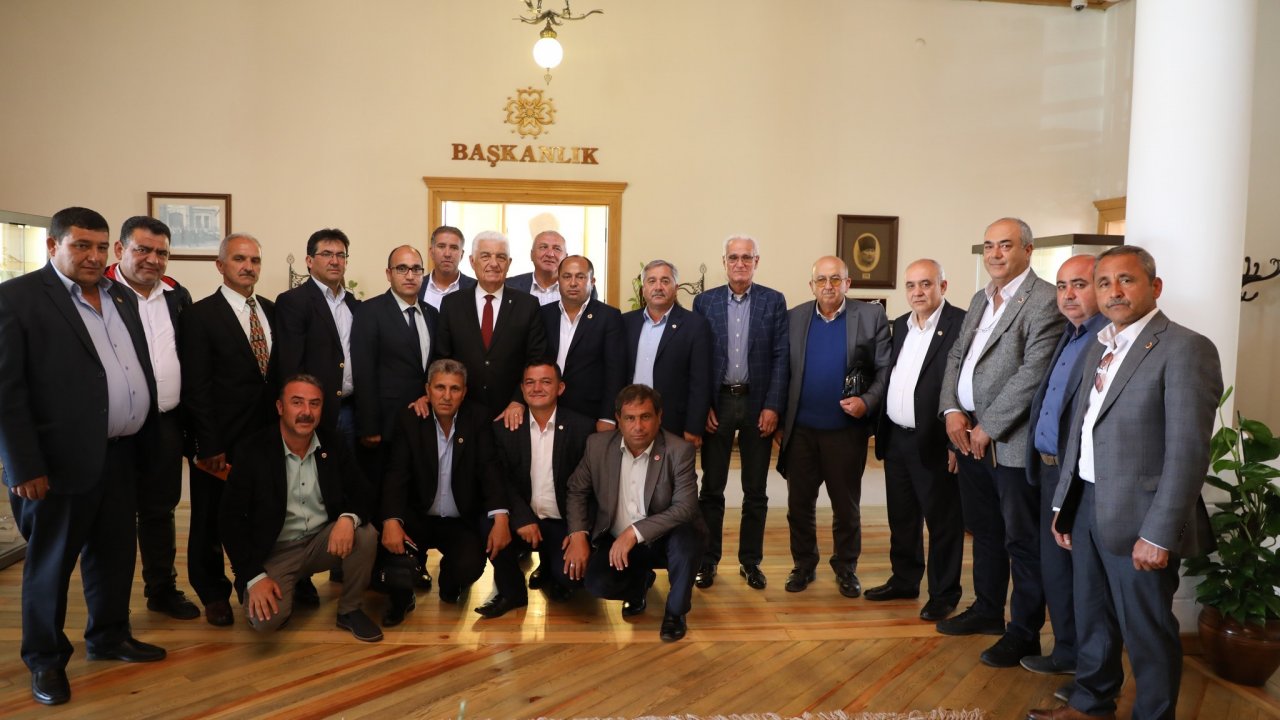 Başkan Gürün’e Muhtarlardan Ziyaret