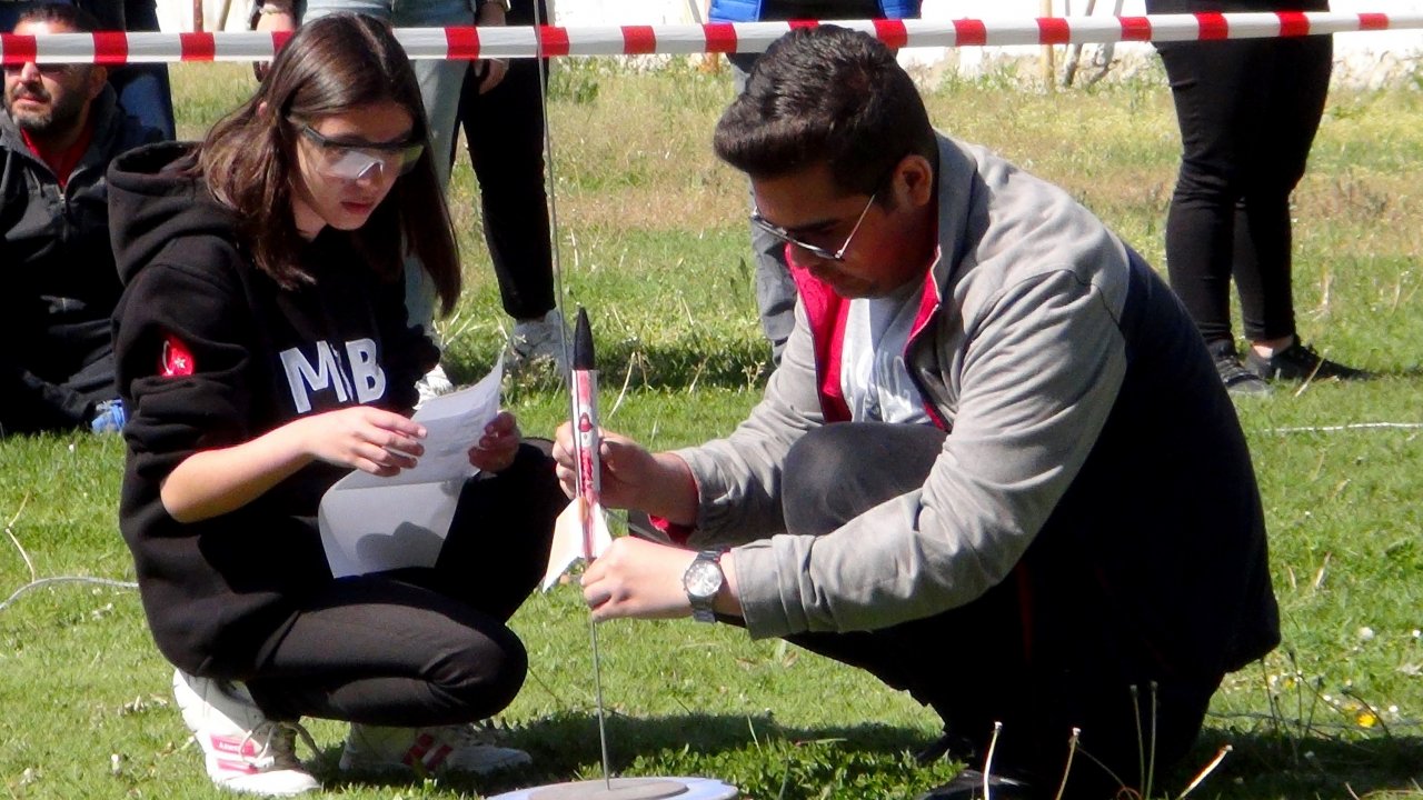 Roketçiler Derece İçin Yarıştı  