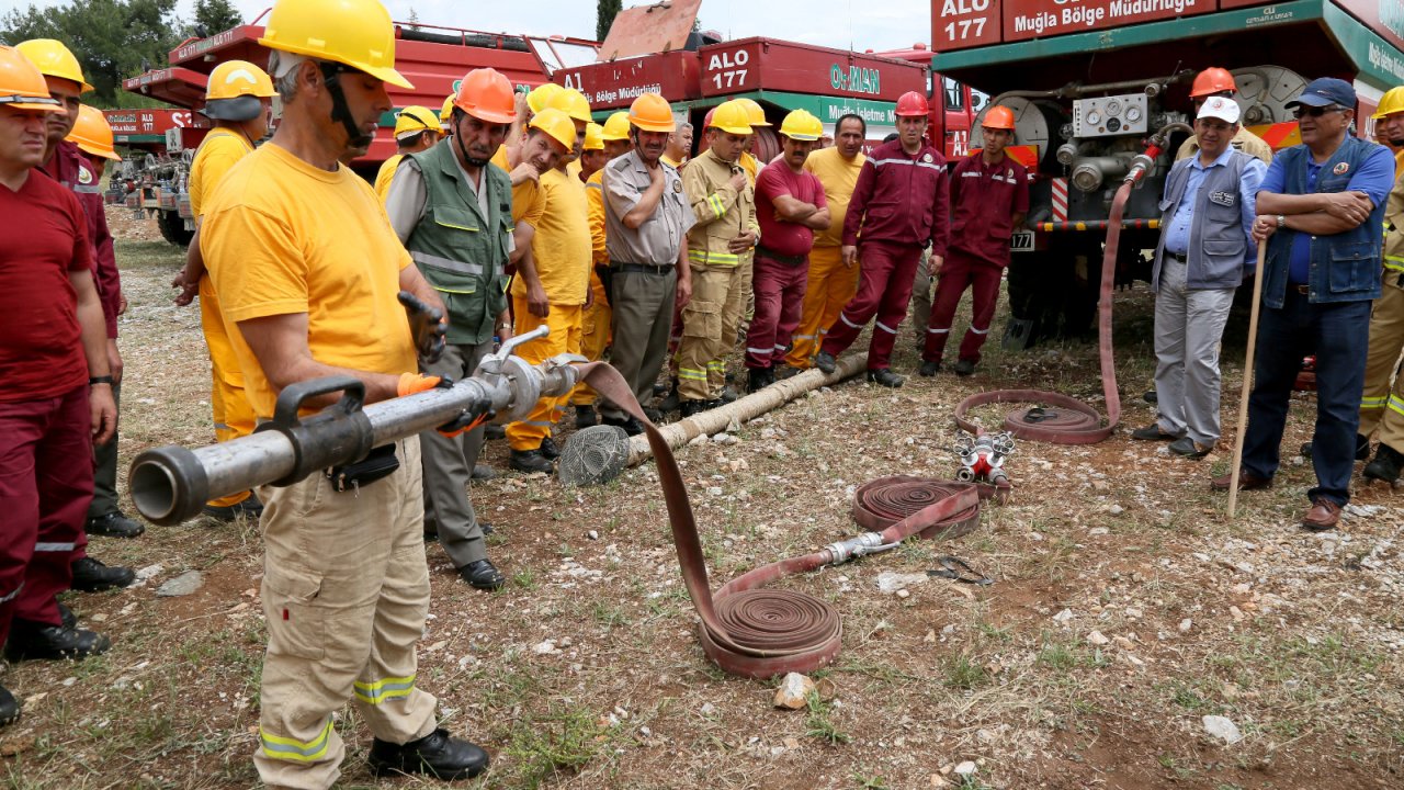 Orman Personeline Yangın Eğitimi Veriliyor