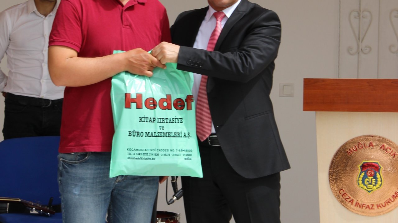 Hükümlüler ‘Okumadan Olmaz’ Sloganı İle Kitap Okudu