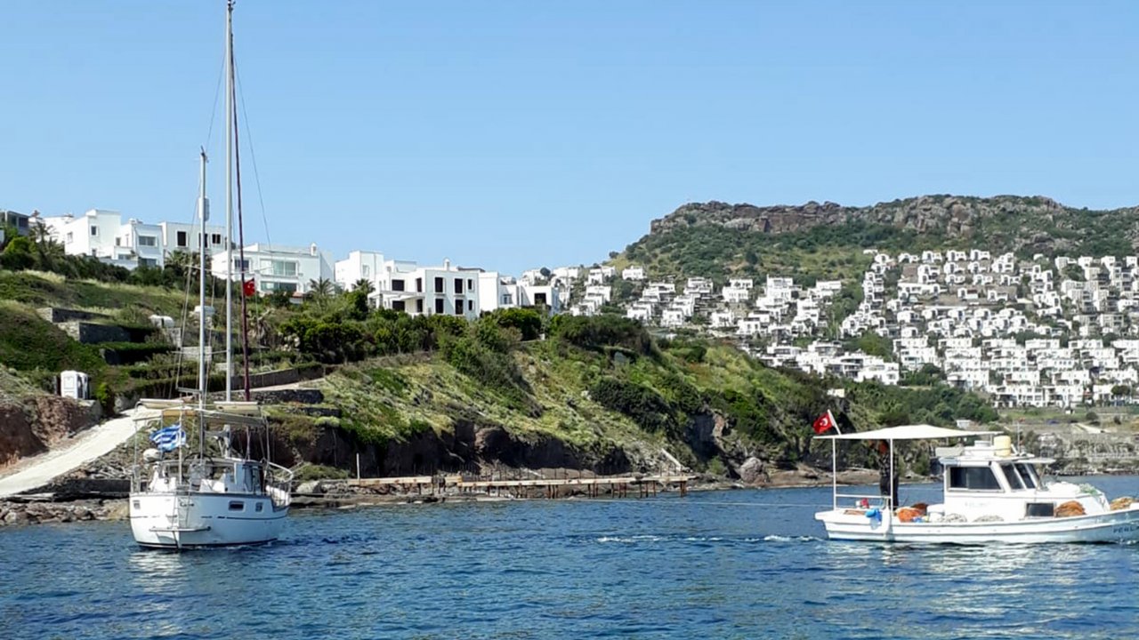 Çalınan Yunan Bayraklı Tekne Gündoğan Açıklarında Bulundu