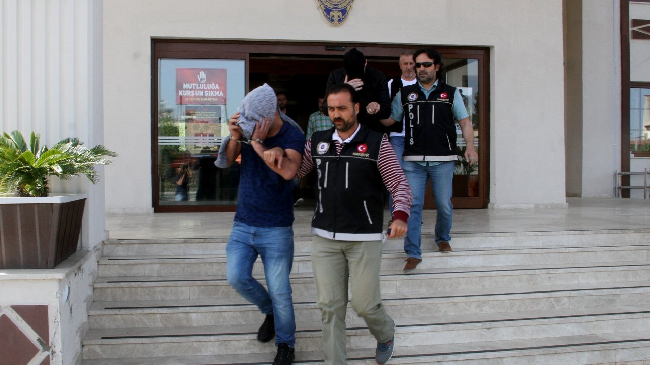 Zehir Tacirlerine Operasyon