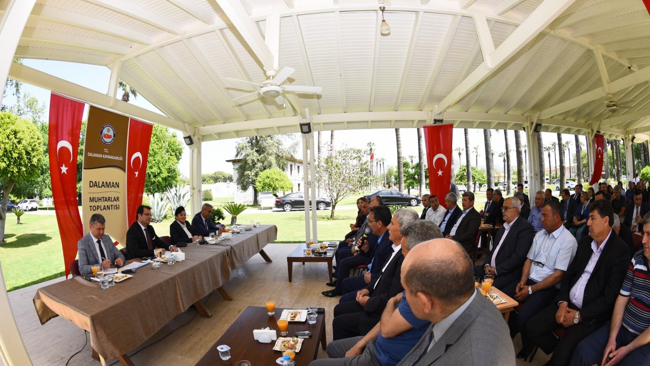 Vali Civelek Dalaman’da Muhtarlarla Bir Araya Geldi