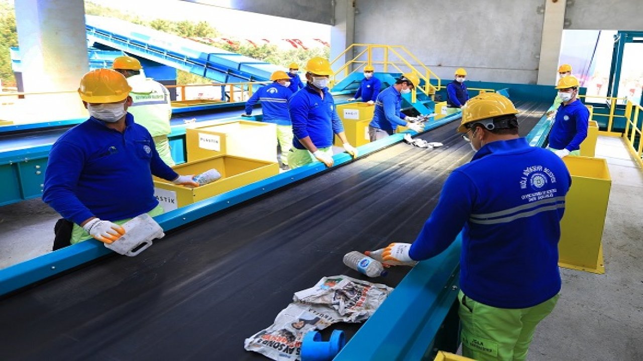 Büyükşehir Çöpten 38 Bin Hanenin Elektriğini Üretecek