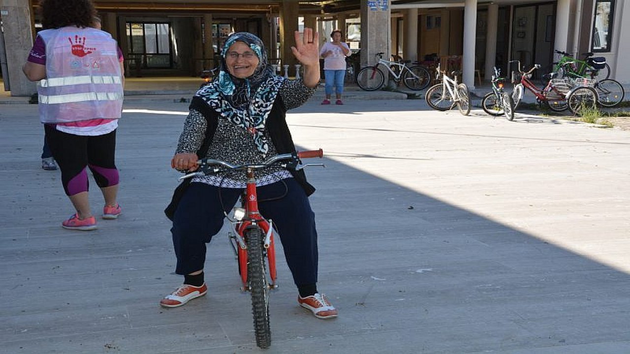 Nazime Teyze 66 Yaşında Hayaline Kavuştu