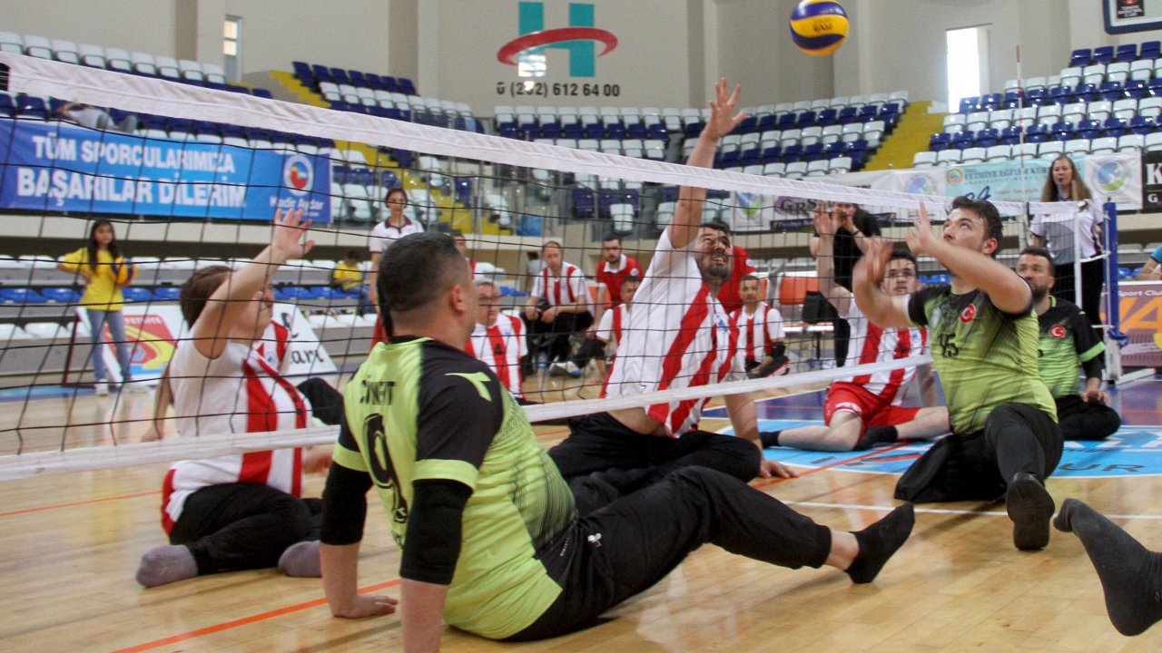 Oturarak Voleybol 1. Lig 2'inci Etap Maçları Başladı