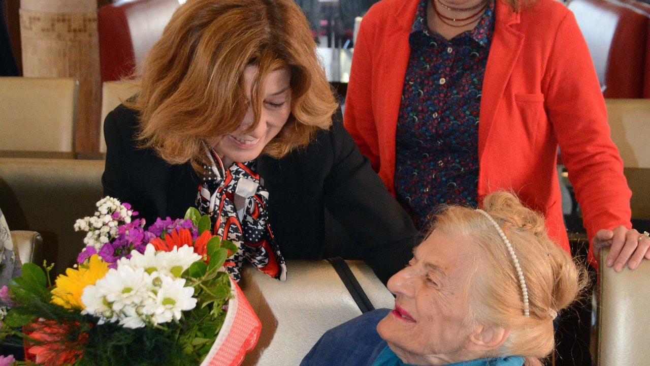 Menteşe Belediyesi’nden Anlamlı Anneler Günü Kutlaması