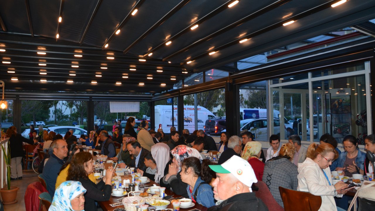 Özel Çocukların Anneleri İftarda Buluştu