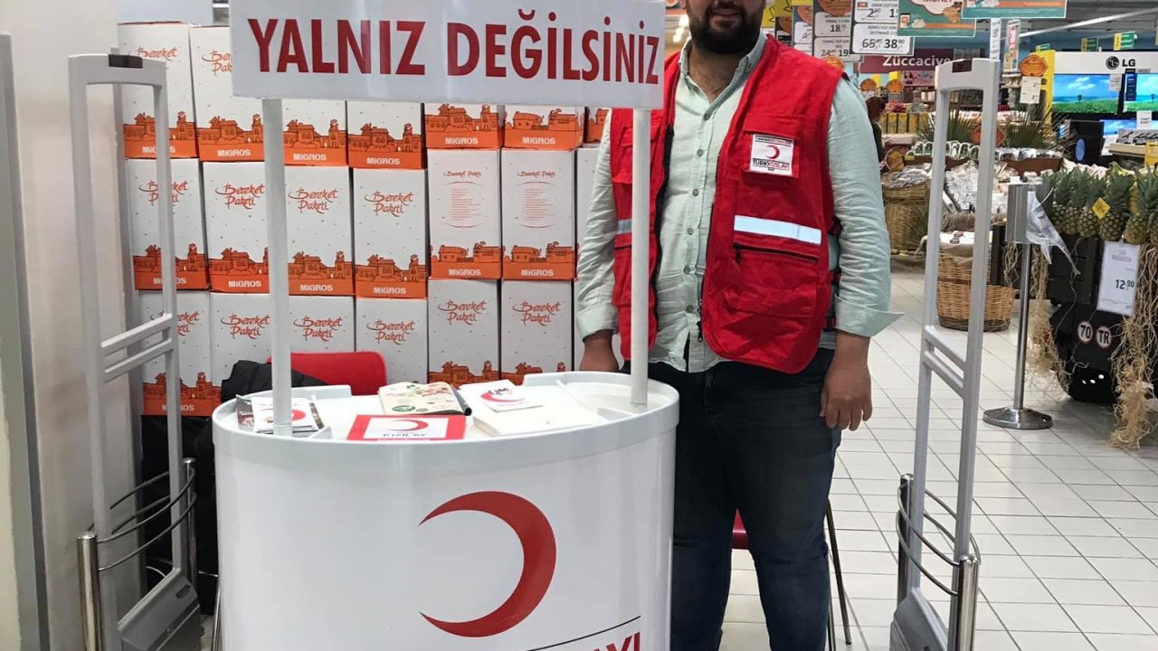 Türk Kızılayı Ramazan Bağışlarınızı Bekliyor