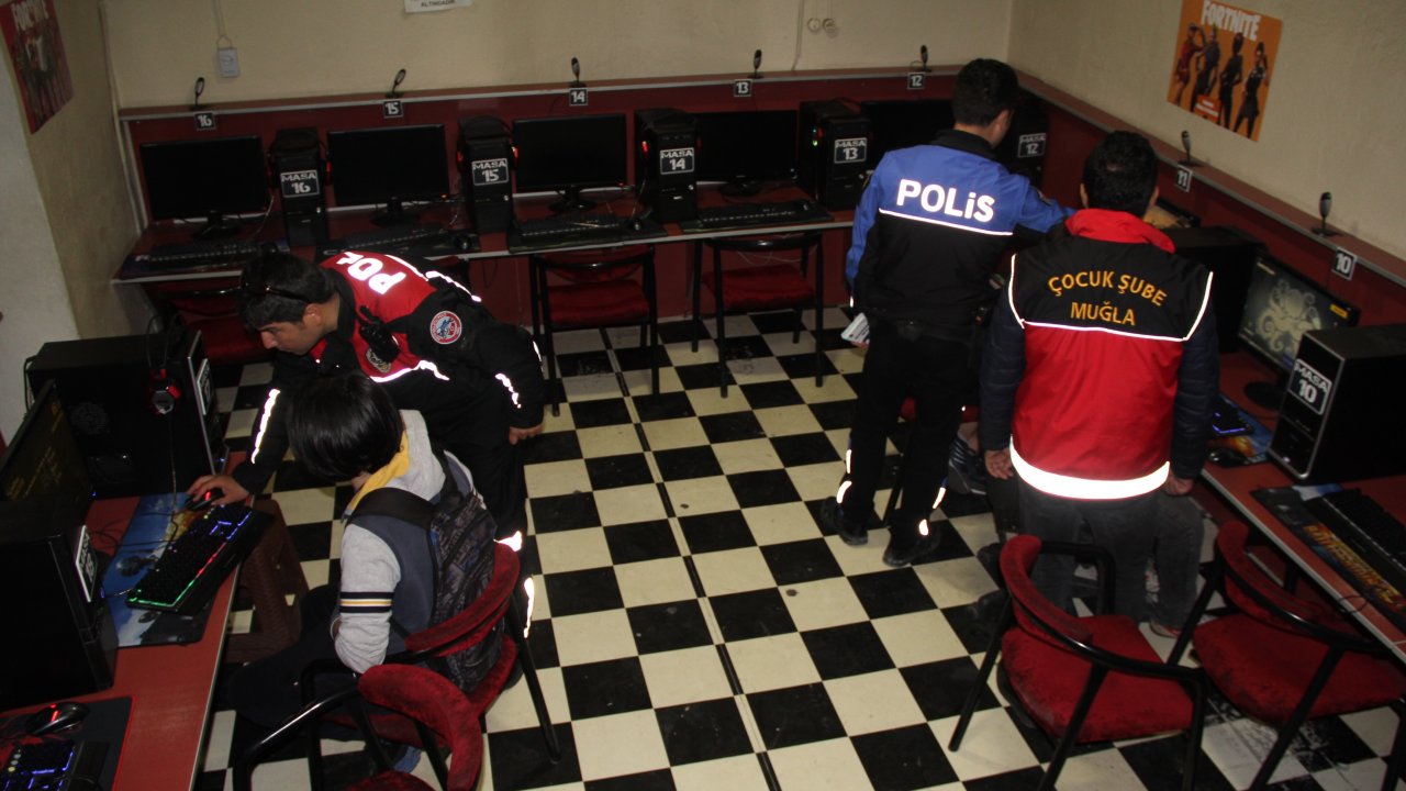 Emniyet Sıkı Denetimlere Devam Ediyor