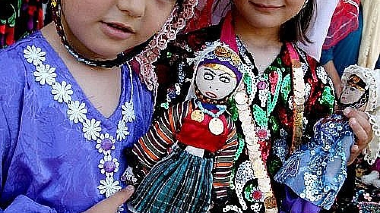 Çomakdağ’ın Bez Bebekleri Dünyaya Açıldı