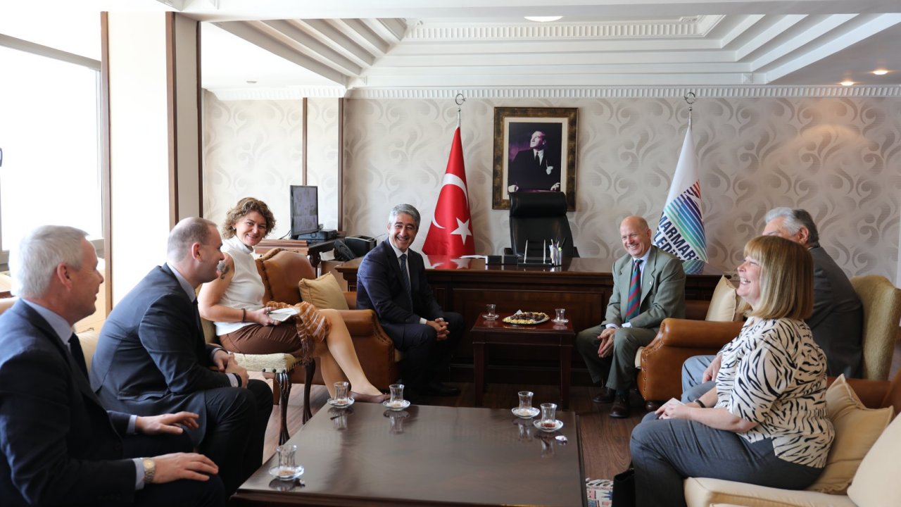 Başkan Oktay İngiliz Diplomatları Ağırladı