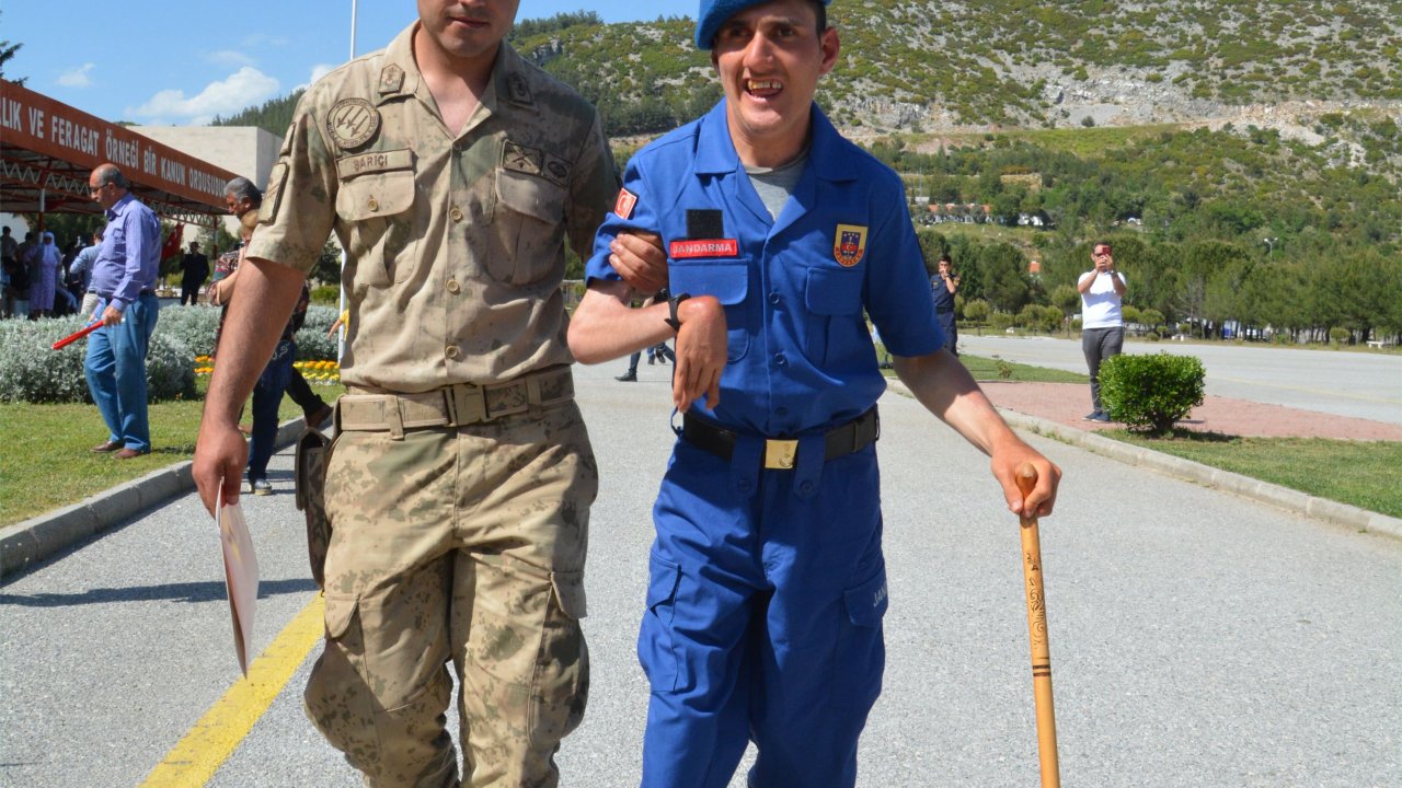 Askerlik Engel Tanımadı