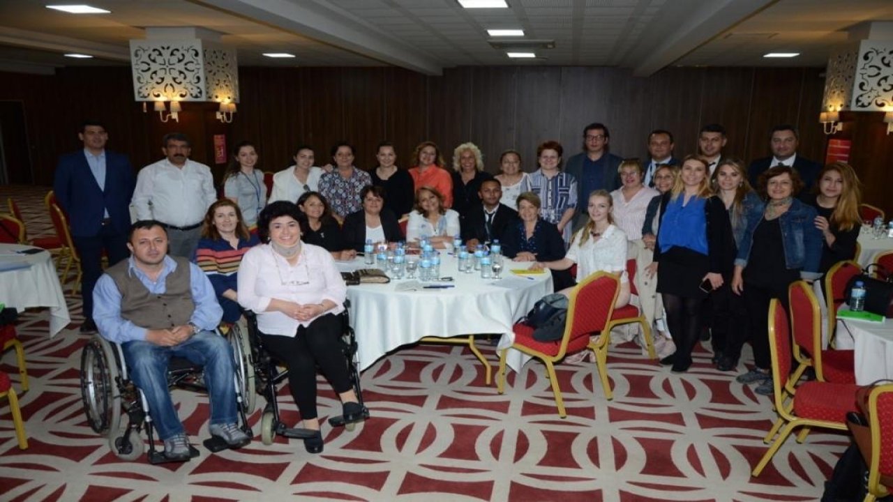 Engelli Bireylerin Sorunları Çalıştayda Masaya Yatırıldı