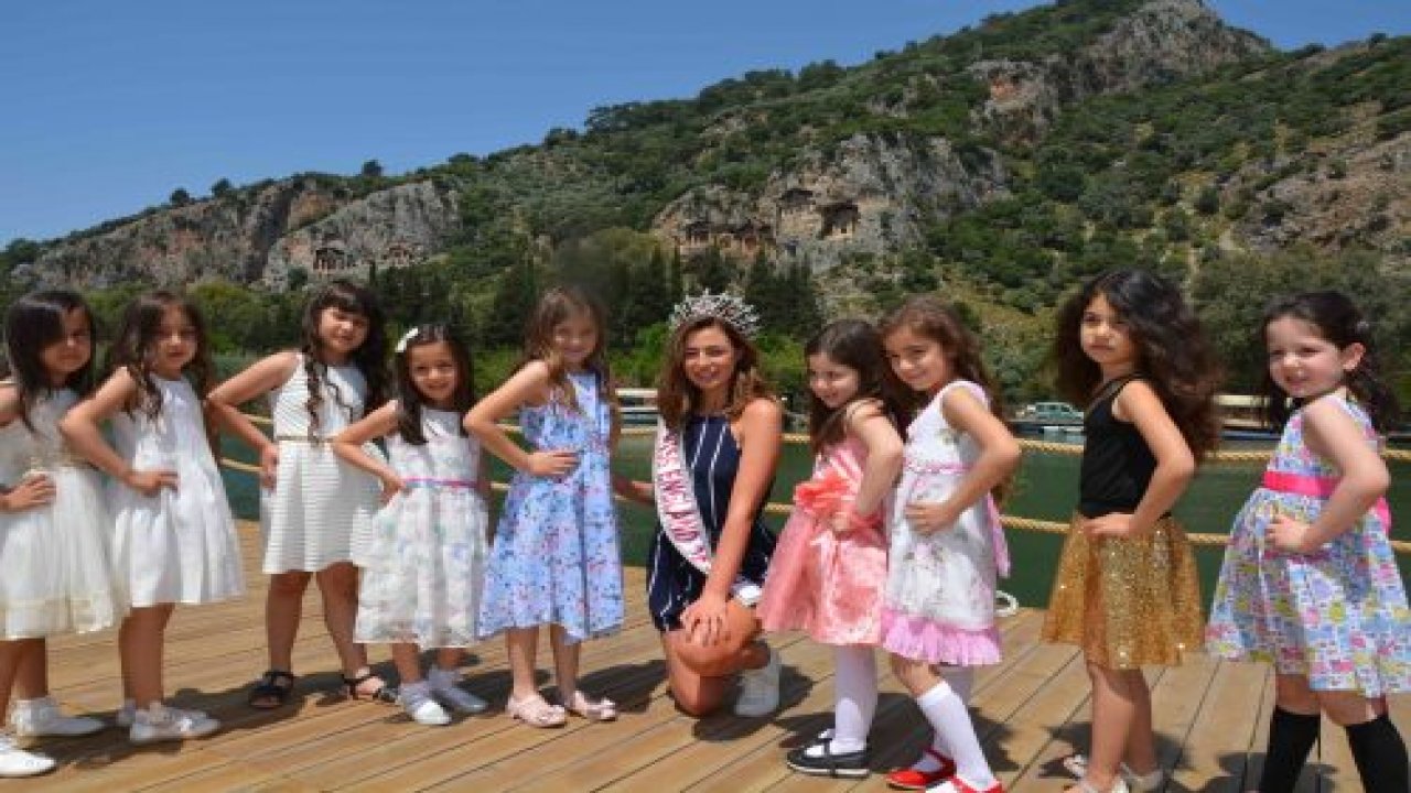 İngiltere Güzeli Muğla'ya Hayran Kaldı