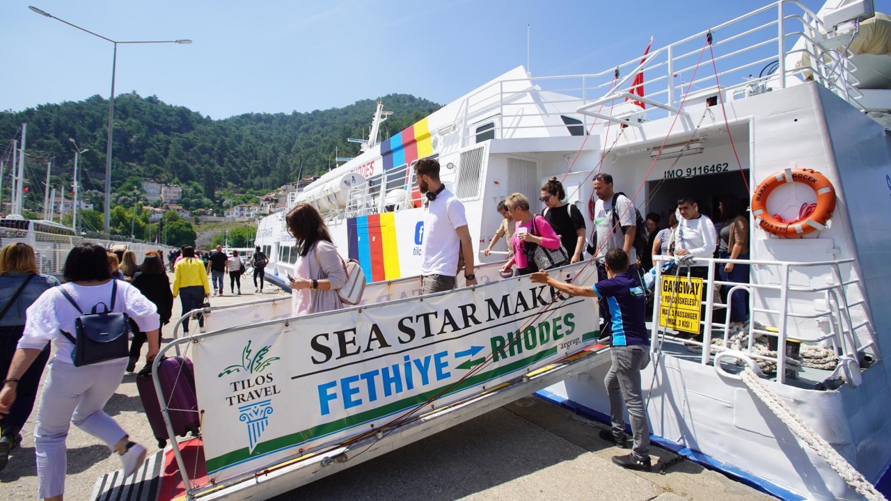 Rodos’tan Fethiye’ye Turist Gelmeye Başladı