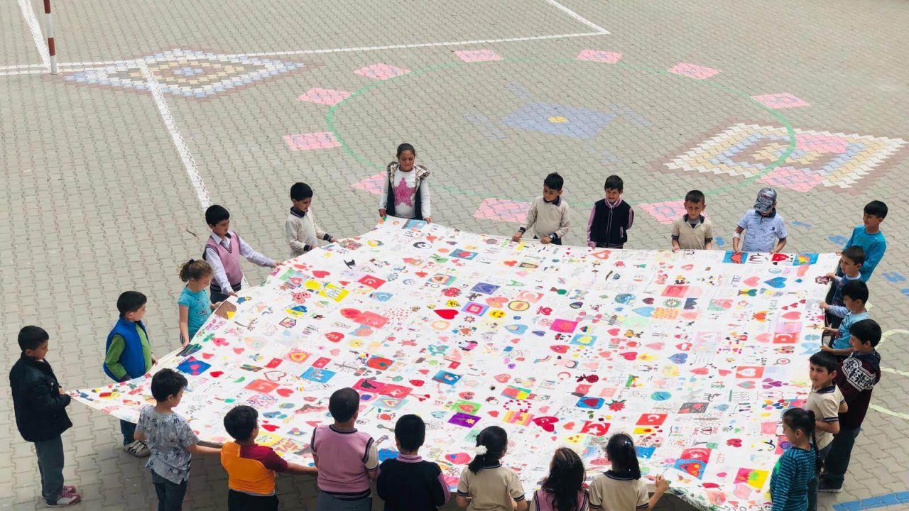 Muğla Bayır Anadolu Lisesi’nden ‘Gönülden Gönül’e, Kalpten Kalbe Sevgi Yorganı’ Projesi