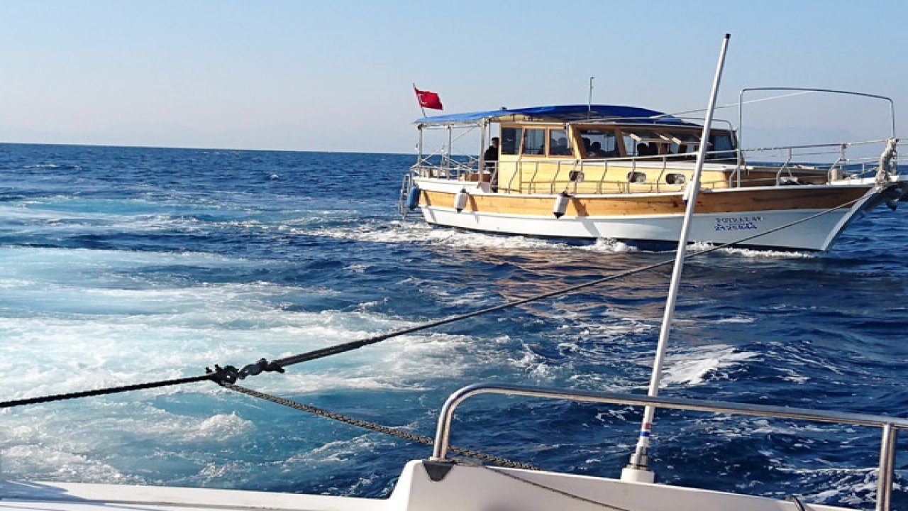 Milas'ta 8 mürettebat kurtarıldı