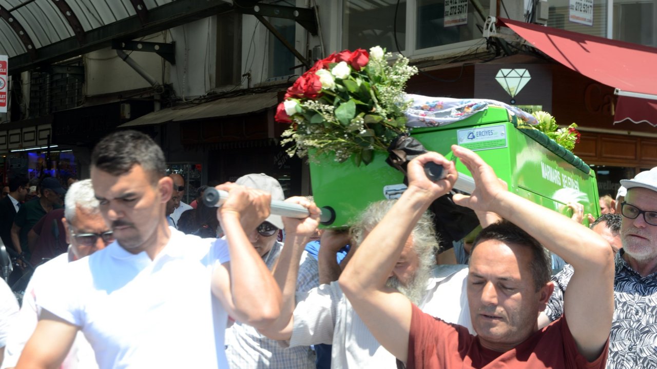 Ali Acar’ın Annesi Vefat Etti  