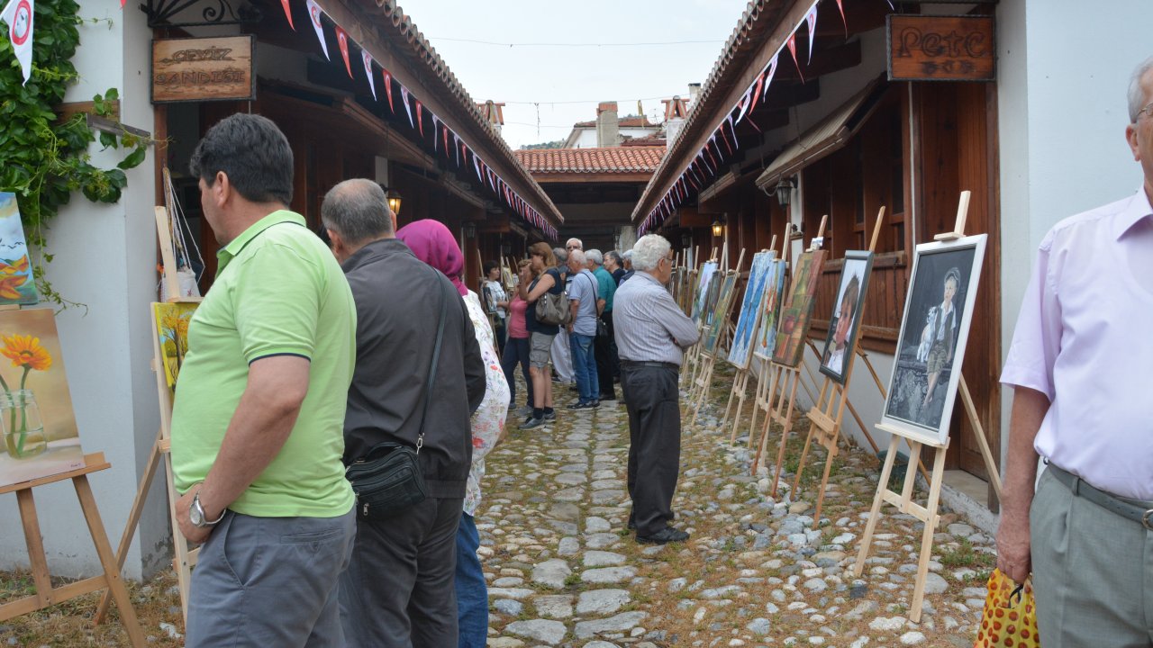 Zahire Pazarı’nda Resim Sergisi