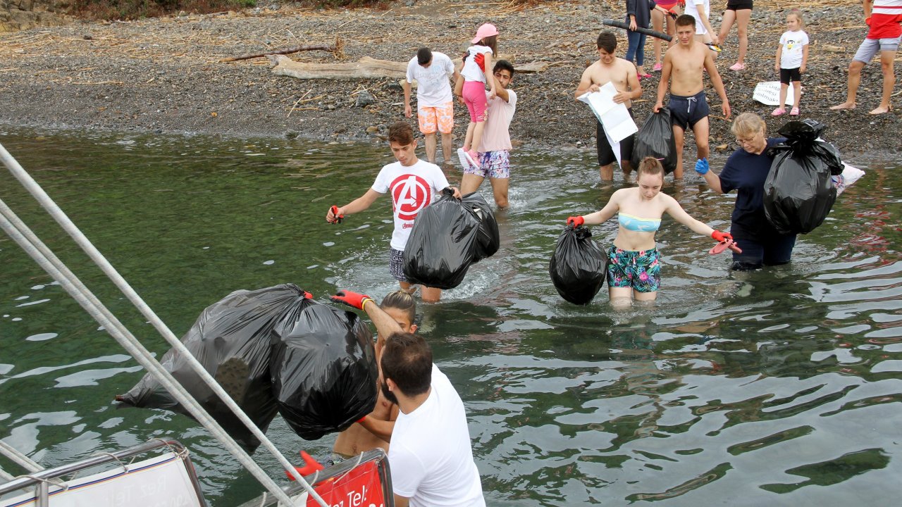 Ada ve Koylarda Çevre Temizliği