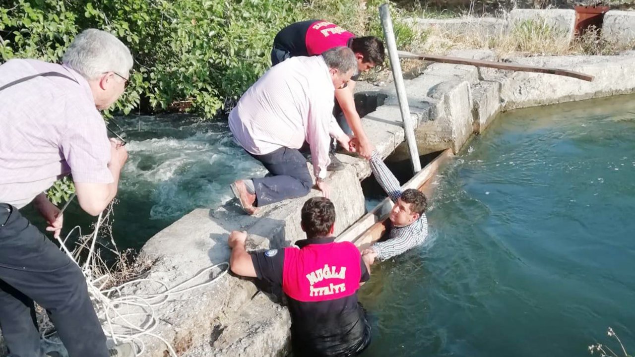 Sulama Kanalına Düştü