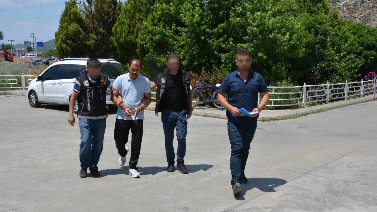 Cezaevi Firarisi Uyuşturucu Satarken Yakalandı