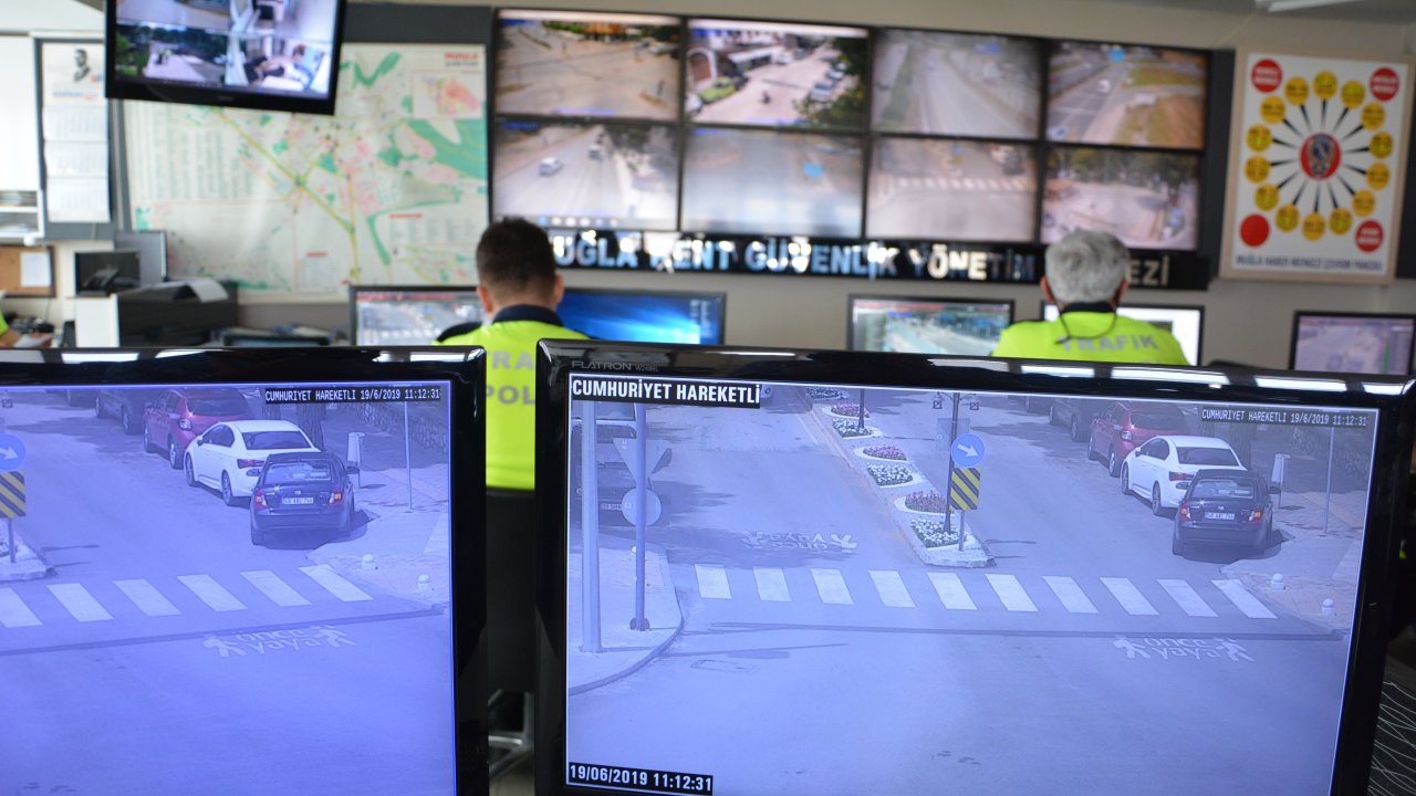 Yayalara Öncelik Vermeyene Ceza, Verene Teşekkür