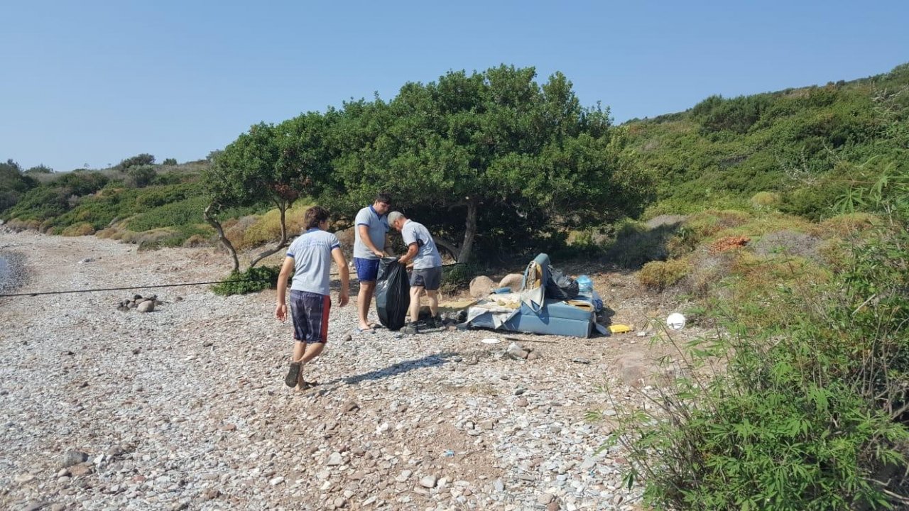 4 Saatte 33 Poşet Çöp Toplandı