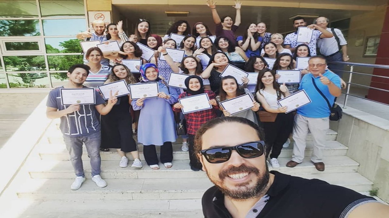 Yaratıcı Drama Liderliği Adayları Belgelerini Aldılar