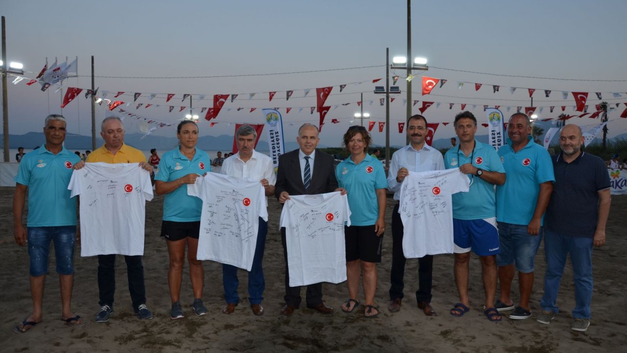 Köyceğiz’de 22. Plaj Hentbol Şampiyonası Başladı