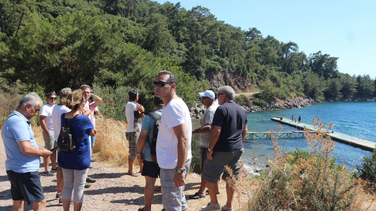 Halk Plajına Yapılan Kaçak İskeleye Tepki