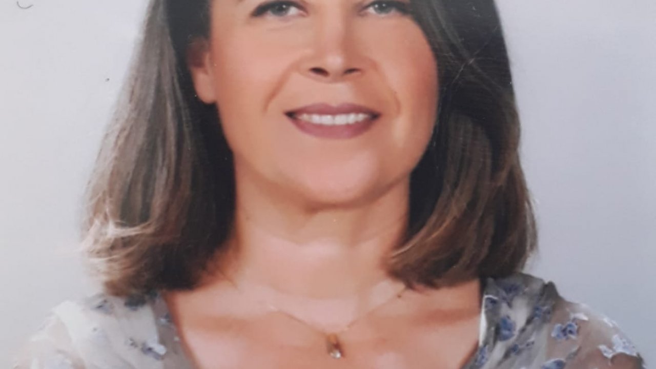 Eşi İçin Lahit Mezar Yaptırıyor