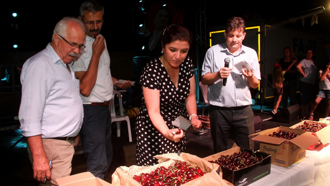 Kiraz Festivali Renkli Görüntülere Sahne Oldu