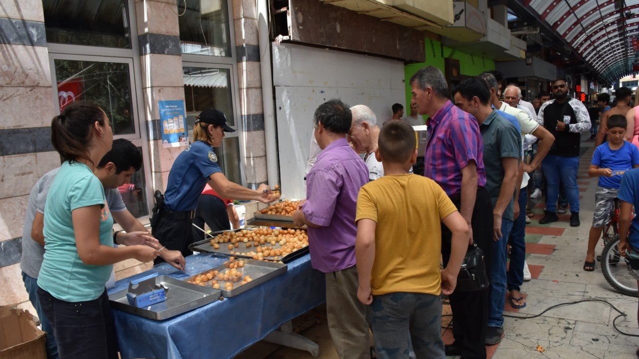 Şehit Babası Oğlu İçin Lokma Döktürdü  