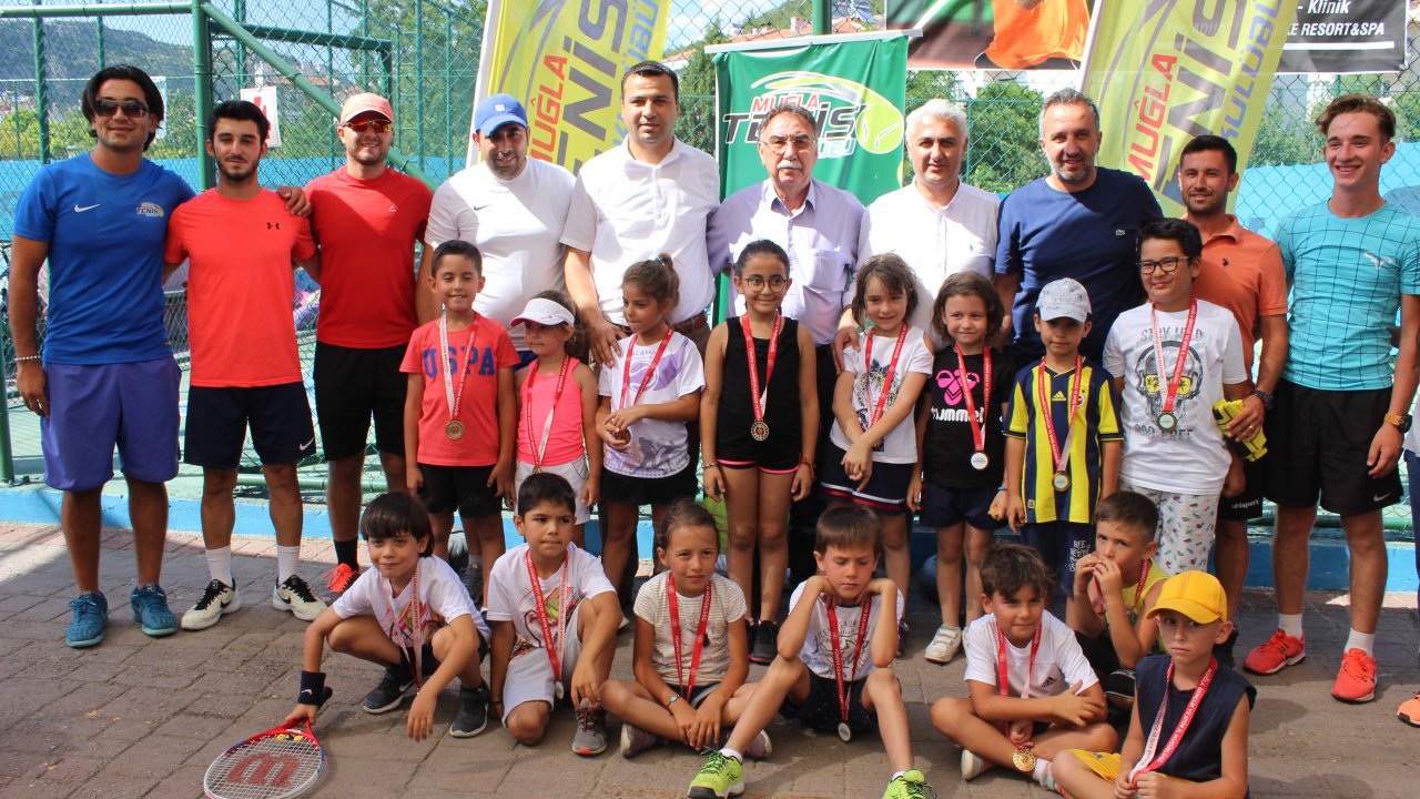 Teniste Yaz Kupası Heyecanı